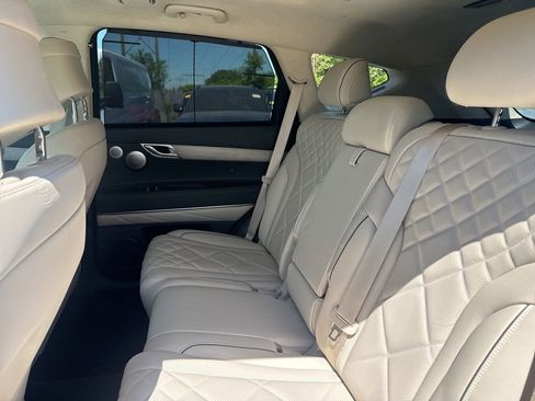 Used 2025 Genesis GV80 3.5T Prestige AWD/4WD image 18