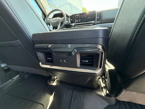 New 2026 GMC Sierra 1500 Elevation w/ Elevation Premium Package AWD/4WD image 30