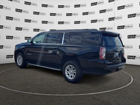 Used 2019 GMC Yukon XL SLT image 4