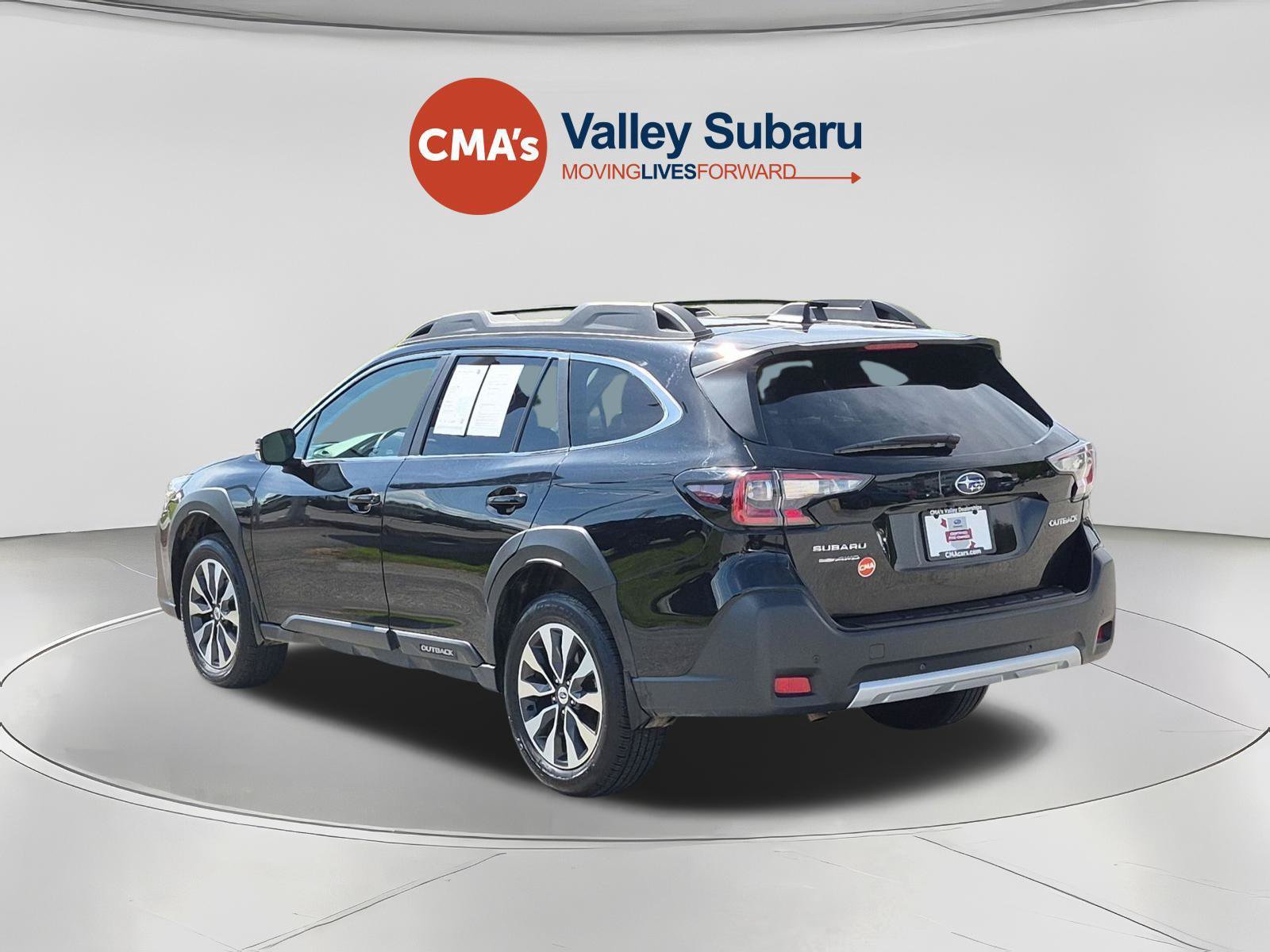 Certified 2025 Subaru Outback Limited AWD/4WD image 3