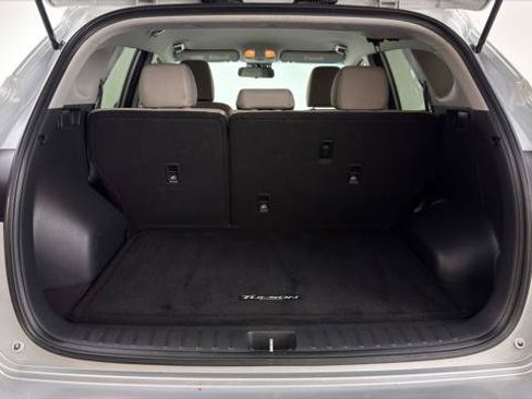 Used 2019 Hyundai Tucson SE FWD image 18