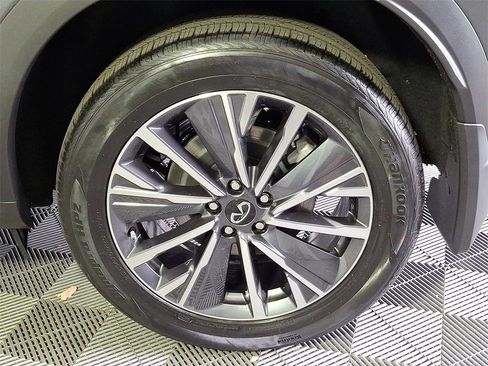 New 2026 INFINITI QX60 Luxe image 10