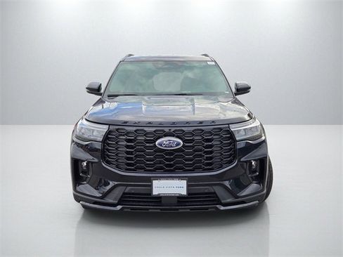 New 2026 Ford Explorer ST-Line image 2