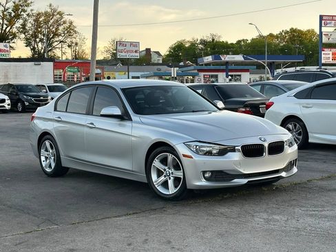 Used 2014 BMW 320i Sedan RWD image 3