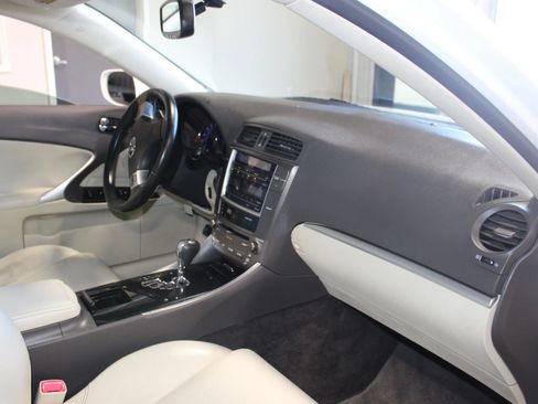 Used 2013 Lexus IS 250 RWD image 24