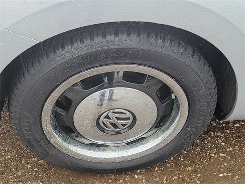 Used 2015 Volkswagen Beetle 1.8T Classic image 7