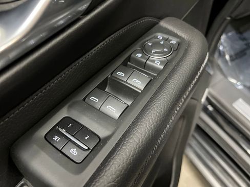 Used 2021 GMC Yukon XL Denali AWD/4WD image 13