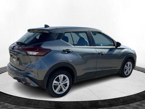 Used 2025 Nissan Kicks Play S image 5