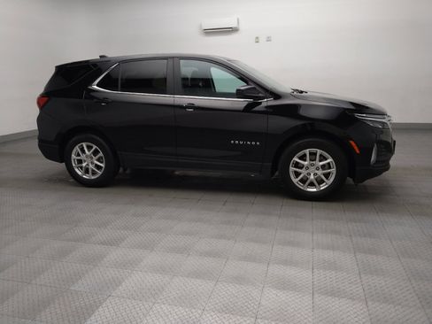 Used 2022 Chevrolet Equinox LT w/ Driver Convenience Package image 11