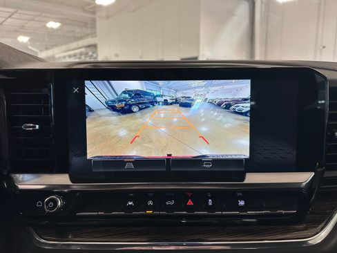 Used 2022 GMC Sierra 1500 Elevation w/ LPO, Elevation Black Package image 24