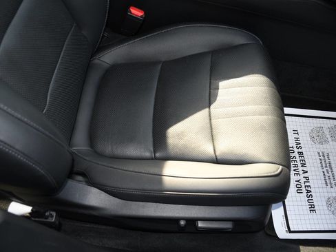 Used 2022 Honda Accord Touring image 25