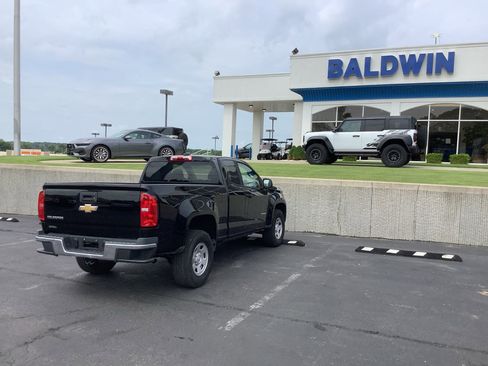 Used 2020 Chevrolet Colorado W/T RWD image 7
