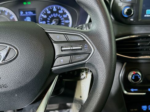 Used 2020 Hyundai Santa Fe SE FWD image 17