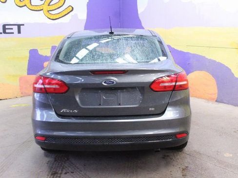 Used 2018 Ford Focus SE image 7