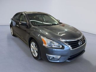 Used 2013 Nissan Altima 2.5 SL w/ 2.5 Moonroof Pkg image 1