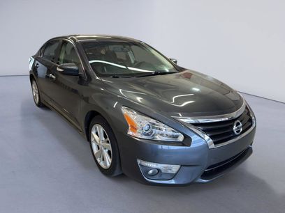 Used 2013 Nissan Altima 2.5 SL w/ 2.5 Moonroof Pkg
