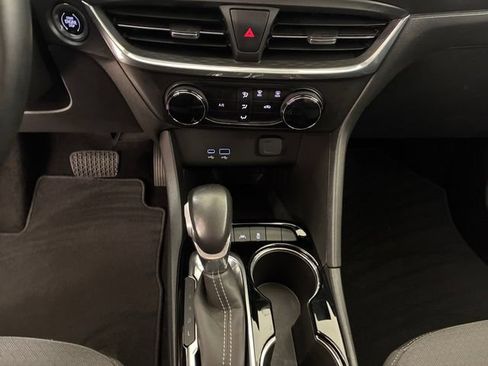 Certified 2024 Buick Encore GX Preferred FWD image 21