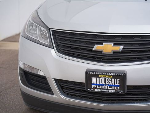 Used 2015 Chevrolet Traverse LS image 9