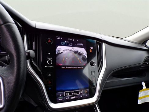 Used 2022 Subaru Outback Premium image 25