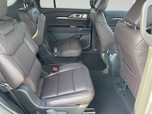New 2026 Ford Explorer Platinum w/ LUX Leather Package image 33