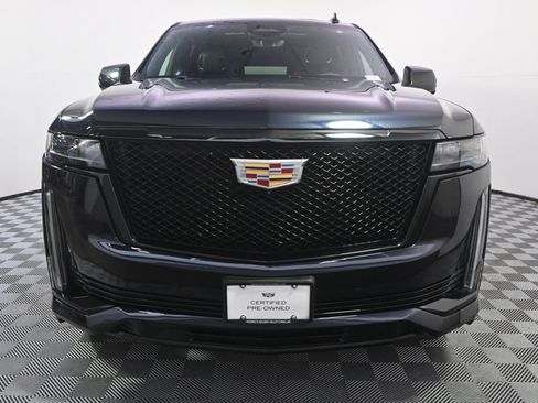 Used 2024 Cadillac Escalade ESV Sport w/ Touring Package AWD/4WD image 10