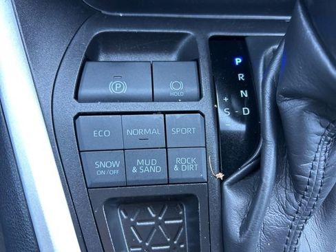 Used 2024 Toyota RAV4 LE image 16