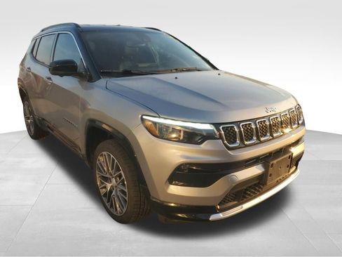 Used 2023 Jeep Compass Limited w/ Elite Group AWD/4WD image 10
