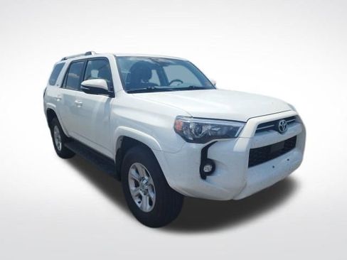 Used 2024 Toyota 4Runner SR5 Premium w/ Moonroof Package RWD image 3