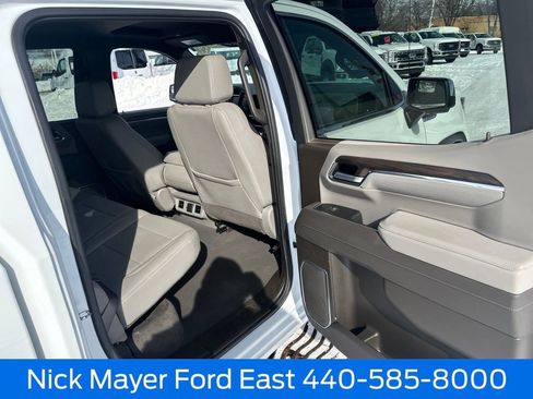 Used 2025 GMC Sierra 1500 SLT image 15