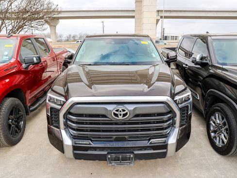 Used 2023 Toyota Tundra Limited image 5