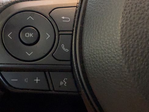 Certified 2023 Toyota RAV4 XLE w/ Convenience Package FWD image 16