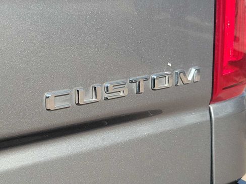 Used 2020 Chevrolet Silverado 1500 Custom w/ Custom Value Package RWD image 11