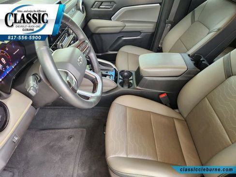 Used 2024 Chevrolet Colorado ZR2 w/ ZR2 Convenience Package III AWD/4WD image 15