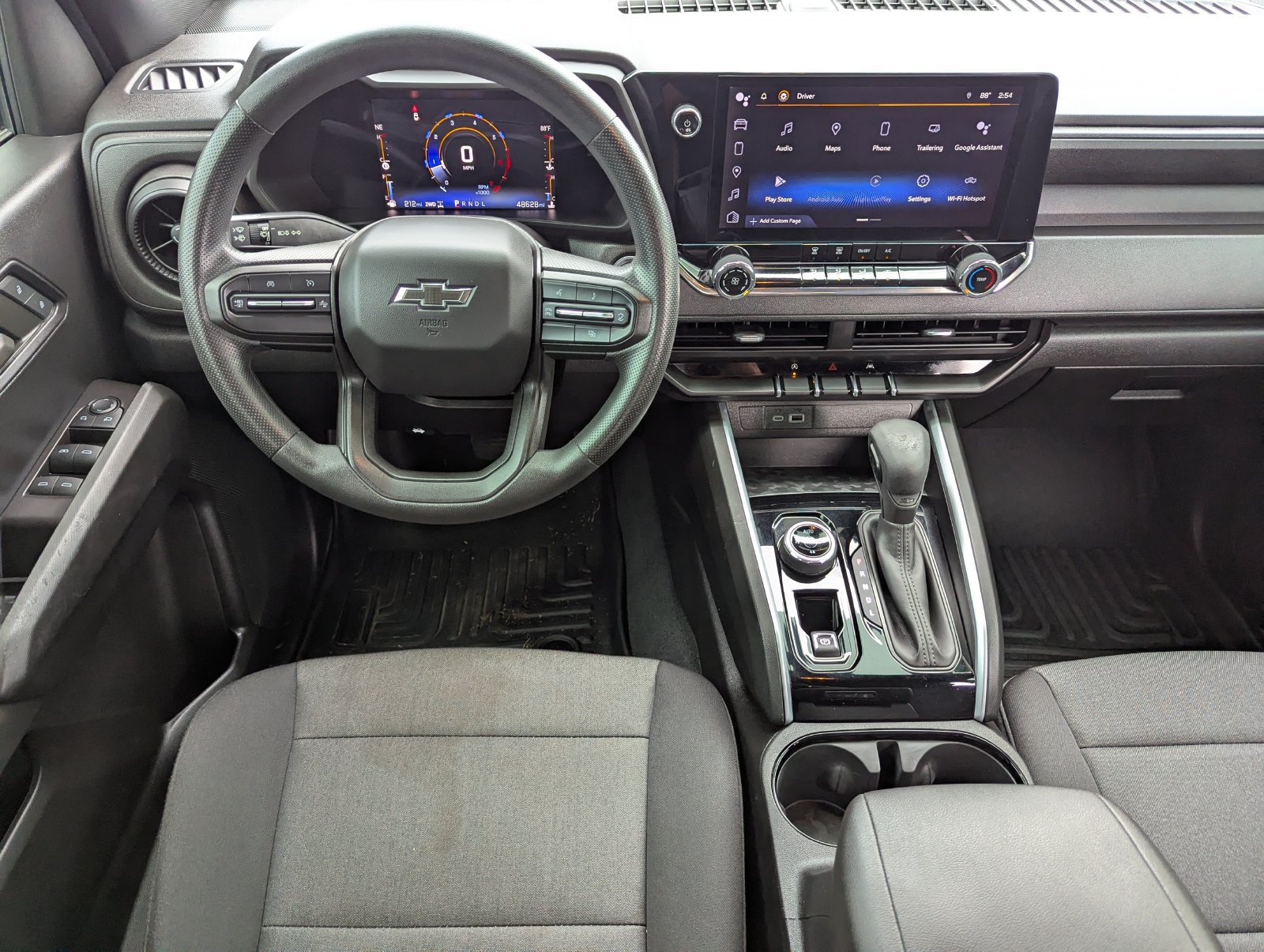 Used 2023 Chevrolet Colorado Trail Boss w/ Technology Package AWD/4WD image 18
