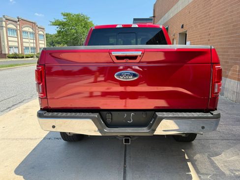 Used 2017 Ford F150 Lariat w/ Equipment Group 502A Luxury AWD/4WD image 4