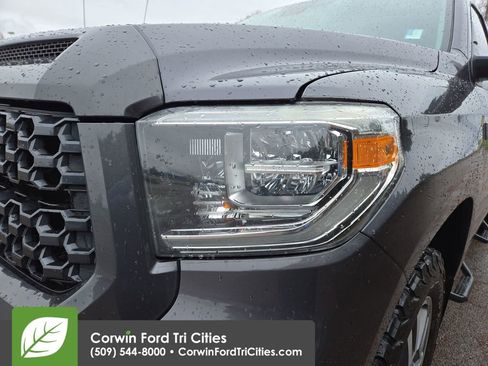 Used 2018 Toyota Tundra Platinum AWD/4WD image 6