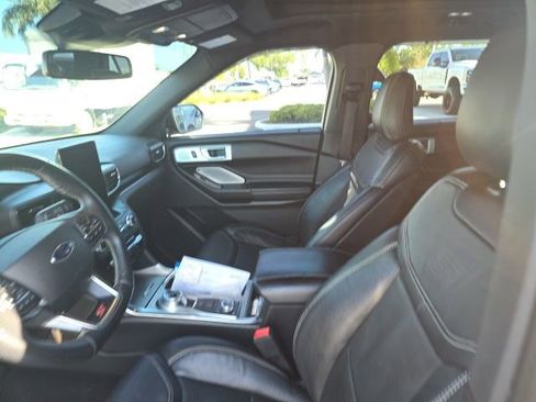 Used 2020 Ford Explorer ST w/ ST Street Pack image 7