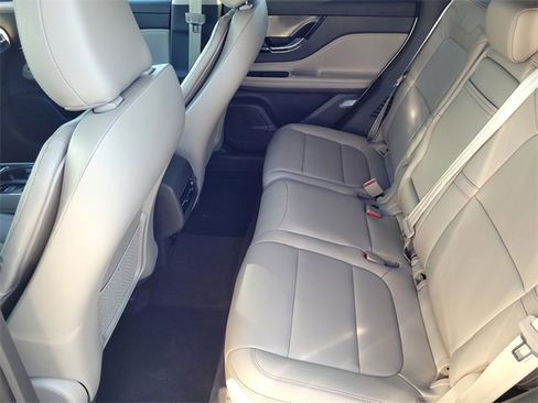 Used 2024 Lincoln Corsair FWD image 11