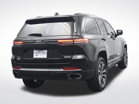 Used 2023 Jeep Grand Cherokee Overland w/ Luxury Tech Group IV AWD/4WD image 7