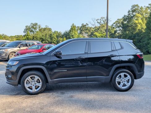 Used 2024 Jeep Compass Sport AWD/4WD image 6