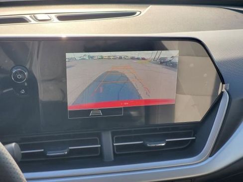 New 2026 Chevrolet Trax RS w/ Sunroof Package image 19