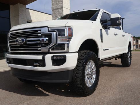 Used 2020 Ford F250 Limited w/ FX4 Off-Road Package AWD/4WD image 2