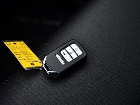 Used 2022 Honda Accord Sport image 15