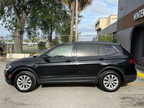 Used 2020 Volkswagen Tiguan S image 6