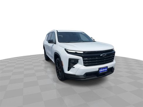 New 2025 Chevrolet Traverse LT w/ Midnight/Sport Edition image 2