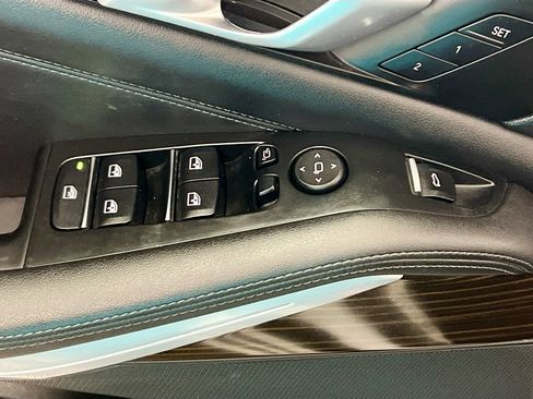 Used 2023 BMW X5 xDrive40i w/ Premium Package AWD/4WD image 6