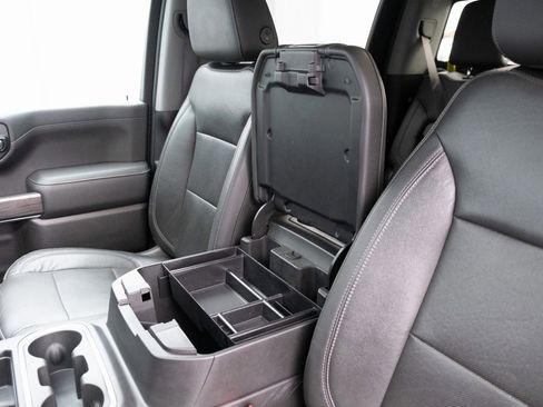 Used 2020 Chevrolet Silverado 1500 LTZ image 9