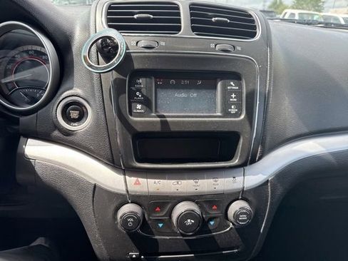 Used 2018 Dodge Journey SE FWD image 24