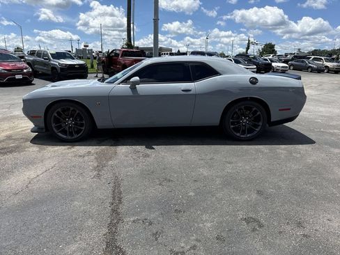 Used 2022 Dodge Challenger R/T Scat Pack RWD image 11