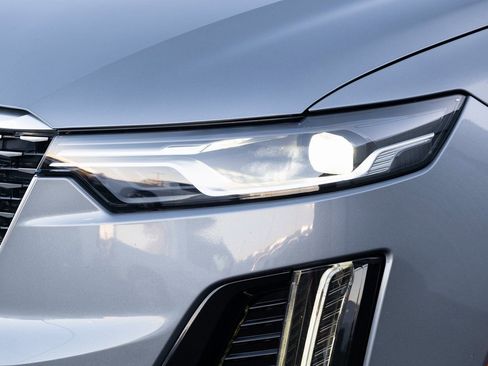 Used 2021 Cadillac XT6 Premium Luxury image 26